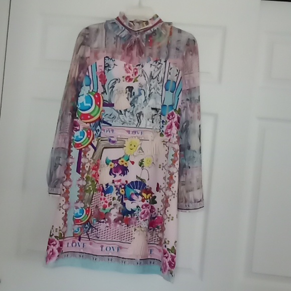 #265NWT French Elegant Temperament High Quality Cartoon Dress. Size: Small - Picture 4 of 15